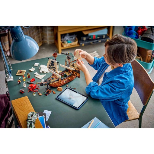 LEGO Creator 3-in-1 navio pirata icónico 31387