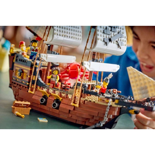 LEGO Creator 3-in-1 navio pirata icónico 31387