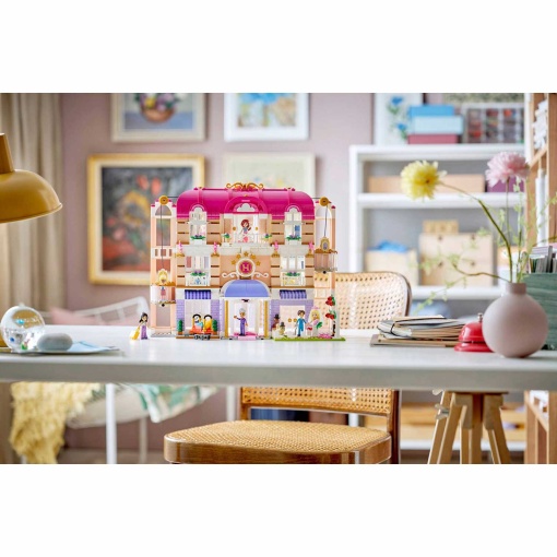 LEGO Friends o grande hotel de Heartlake City 42704