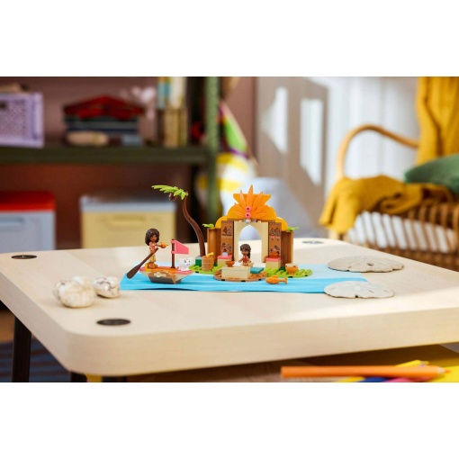 LEGO Disney Vaiana casa da aldeia e barco 43282