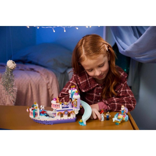 LEGO Disney barco do casamento real da Ariel 43299