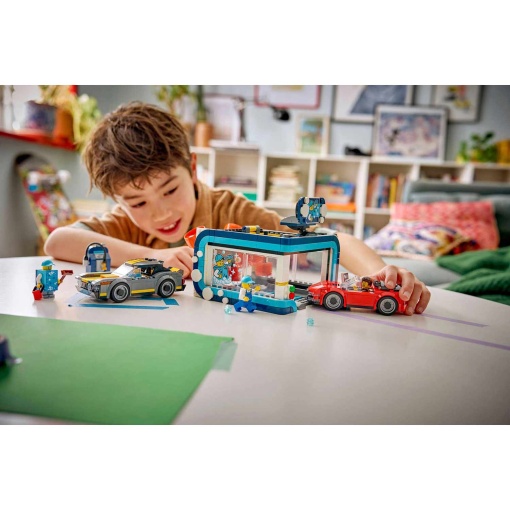 LEGO City lavagem de automóveis drive-through 60497