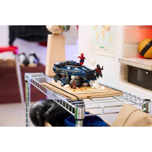 LEGO Marvel perseguição do transporte de prisioneiros do Spider-Man 76349