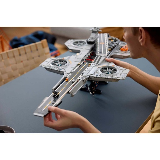 LEGO Marvel o helitransporte da S.H.I.E.L.D. 76354