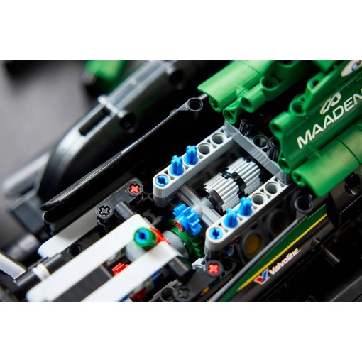 LEGO Technic carro de F1 Aston Martin Aramco AMR25 42240