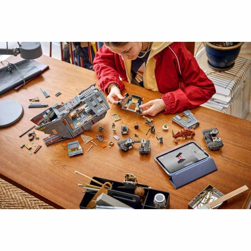 LEGO Star Wars Sandcrawler Offworld e Mudhorn 75453