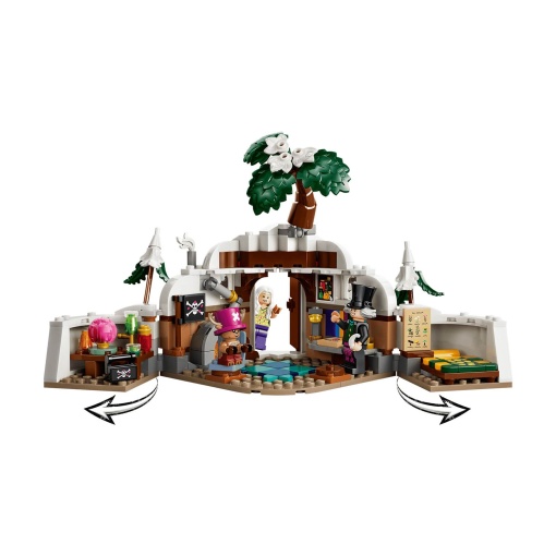 LEGO One Piece Dr. Hiriluk's hideout 75641