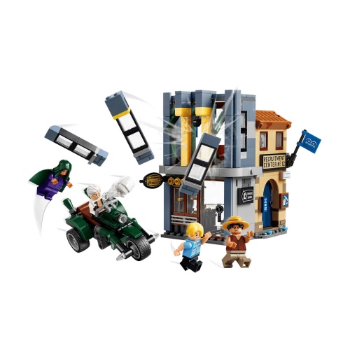 LEGO One Piece showdown with Captain Smoker 75642