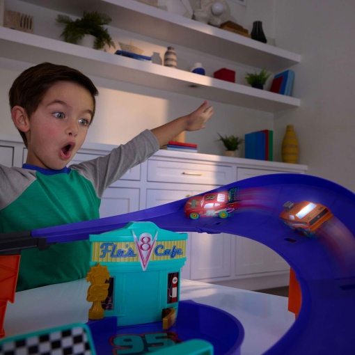 Disney Pixar Cars pista de celebração do Faísca McQueen Mattel JMT57