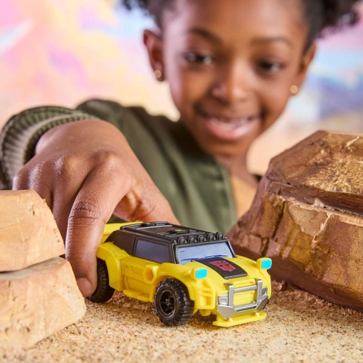 Transformers Cyberworld Cyber Changers Bumblebee Hasbro