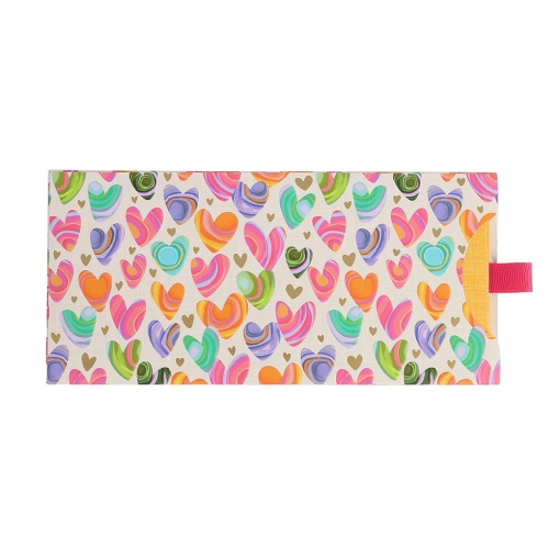 Cupón postal de Artebene con diseño de corazones