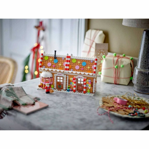 LEGO Festive Gingerbread House 40809