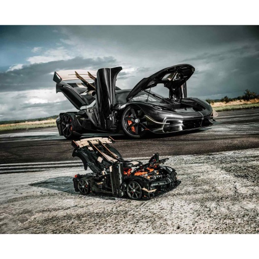 LEGO Technic Megacar Koenigsegg Sadair's Spear 42232