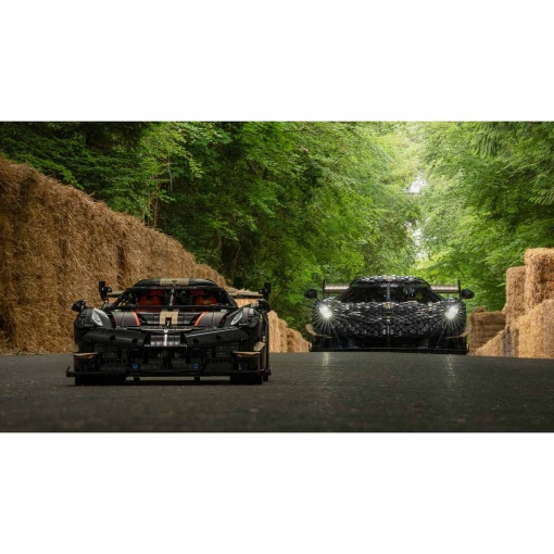 LEGO Technic Megacar Koenigsegg Sadair's Spear 42232