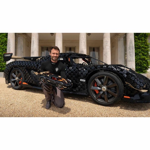 LEGO Technic Megacar Koenigsegg Sadair's Spear 42232