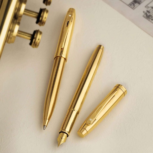 Sheaffer 100 Glossy Gold Fountain Pen F