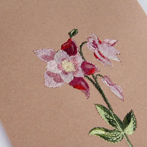 Postal Artebene bordado flor aquilégia