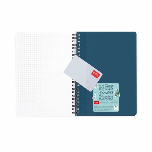 Agenda semanal A5 2027 espiral Legami Travel Stickers "Every Journey Tells a Story" com elástico