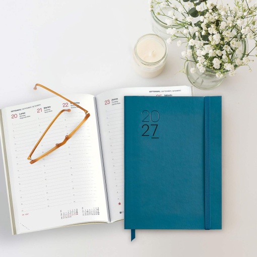 Weekly agenda A5 2027 Miquelrius Plus Luxor blue