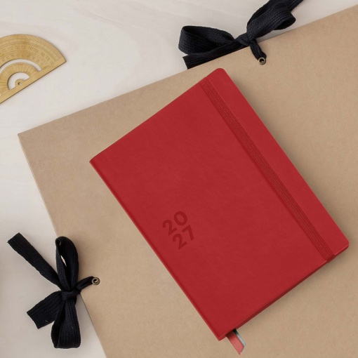 Weekly planner 140x190mm 2027 Miquelrius Back to Basics red