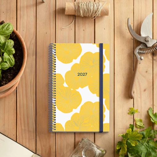 Weekly agenda 117x182mm 2027 spiral Miquelrius Activa Natura Golden Leaf