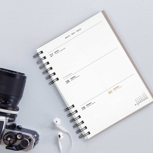 A5 2027 Spiral Weekly Planner, Miquelrius Plus Back to Basics, Marino