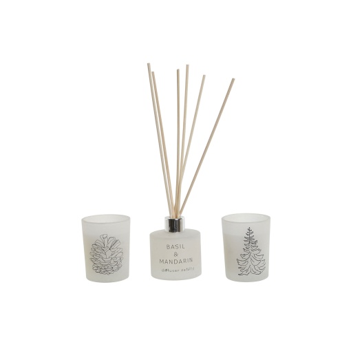 Set of 2 candles + Mikado air freshener.