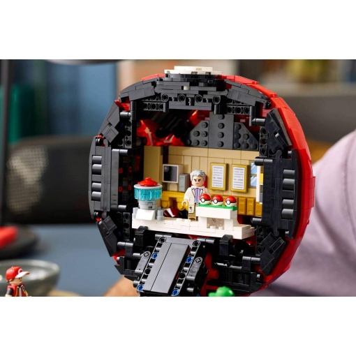 LEGO Pokémon Iconic Trainer Moments - Poké Ball 72154