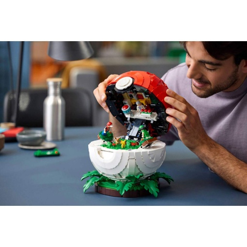 LEGO Pokémon Iconic Trainer Moments - Poké Ball 72154