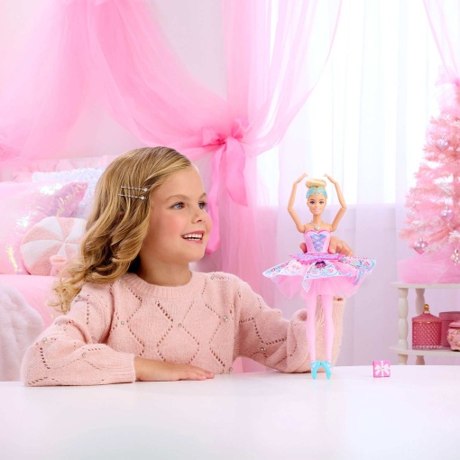 Barbie y el Cascanueces Bailarina Clara Deluxe Mattel JLW53