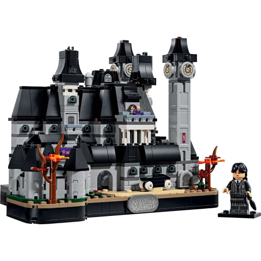 LEGO Wednesday Nevermore Academy 76788