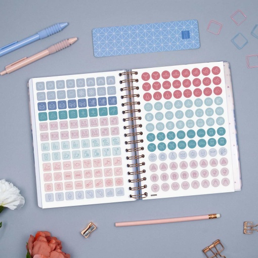 A5 2027 weekly planner, spiral bound, Finocam Optimal, gray.