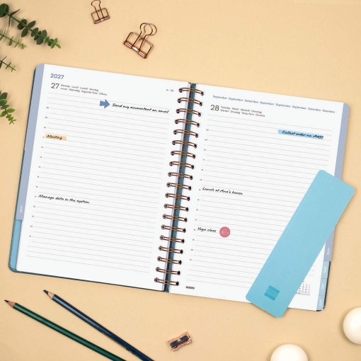 Daily planner 176x250mm 2027 spiral bound Finocam Optimal blue