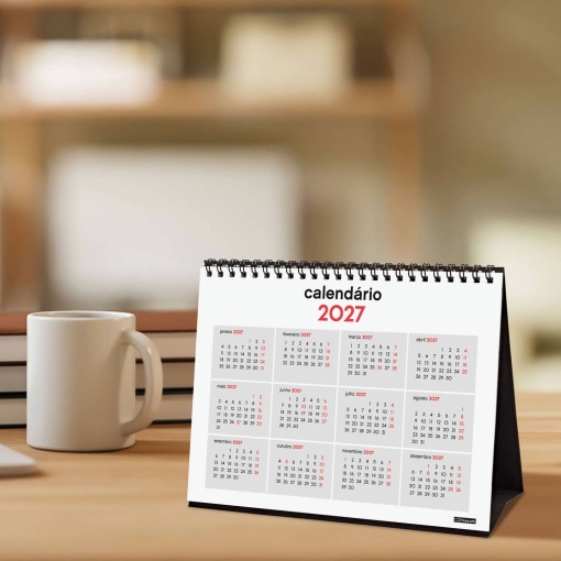 2027 desk calendar, Finocam brand, 21x15cm.