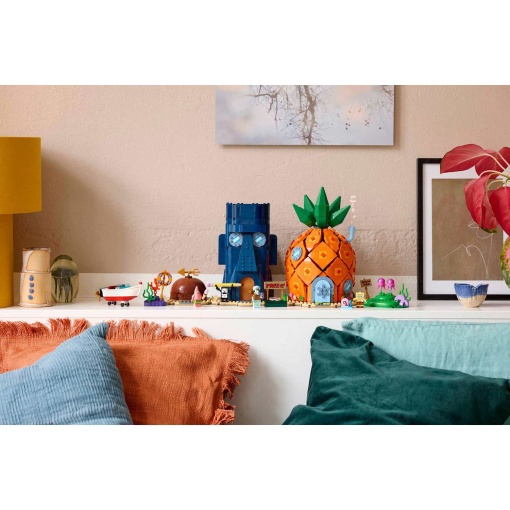 LEGO Icons SpongeBob SquarePants: Bikini Bottom 11386