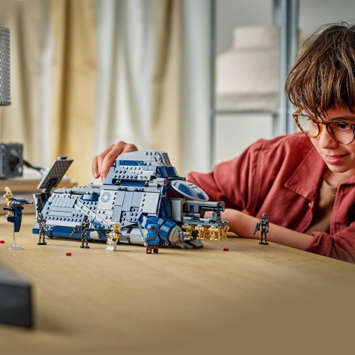 LEGO Star Wars MTT separatista da batalha de Felucia 75435