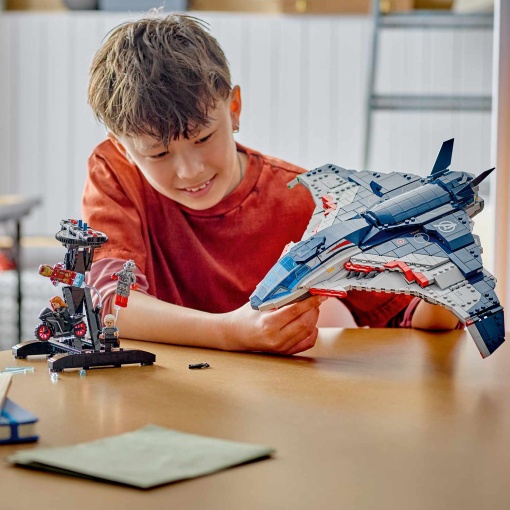 LEGO Marvel Quinjet de Vingadores: A Era de Ultron 76325