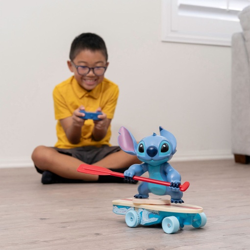 Stitch surfista telecomandado JADA