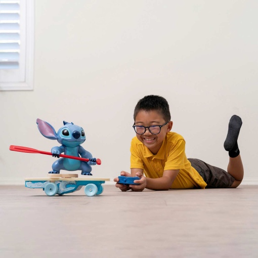 Stitch surfista telecomandado JADA