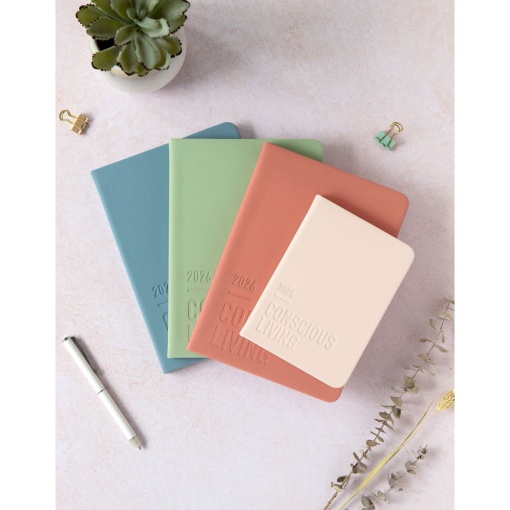 Agenda semanal A5 2026 Letts of London Conscious Clay