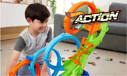 Criança a Brincar com HOT WHEELS ACTION